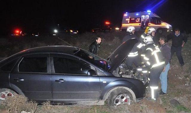 Kamyona &Ccedil;arpmamak İ&ccedil;in Şarampole İndi: 4 Yaralı 2
