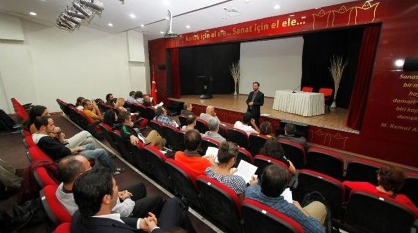 Konak&rsquo;ta Tiyatro Kardeşliği