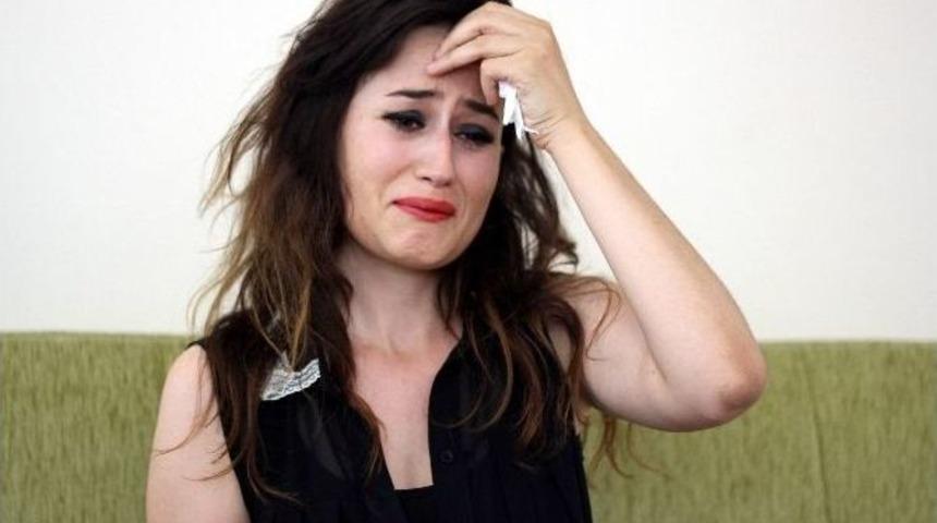 Sa&ccedil; Rengi Nedeniyle Sınava Giremeyen Gen&ccedil; Kız, 350 Bin Tl&rsquo;lik Tazminat Davası A&ccedil;tı