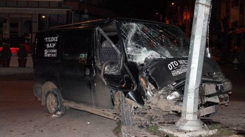 Başkent&rsquo;te Trafik Kazası: 3 Yaralı