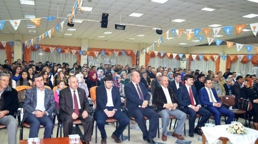 Ak Parti Konferansına B&uuml;y&uuml;k İlgi