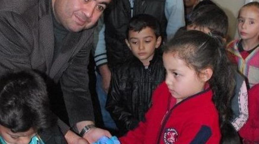 Miniklerden Mavi Kapak Desteği