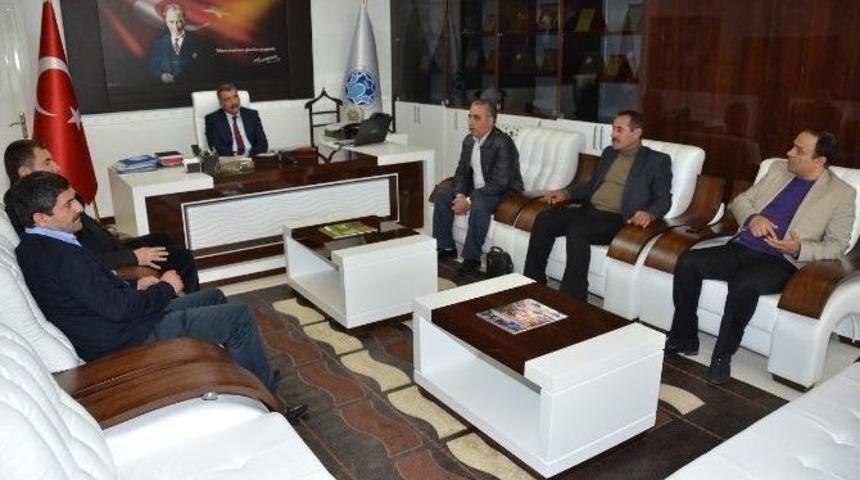 44 Malatyaspor Y&ouml;netimi, Başkan Selahattin G&uuml;rkan&rsquo;ı Ziyaret Etti