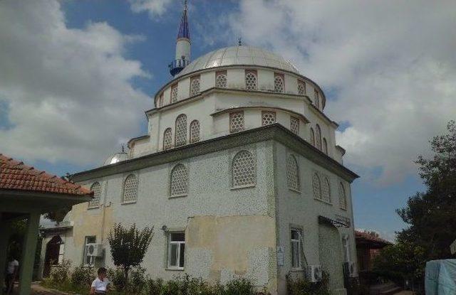 İzmit Belediyesi’nden Köy Camisine Isı Yalıtımı 1