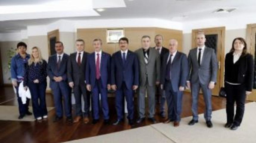 Manisa Şehzadeler Belediyesi&rsquo;nden Şahinbey&rsquo;e Ziyaret