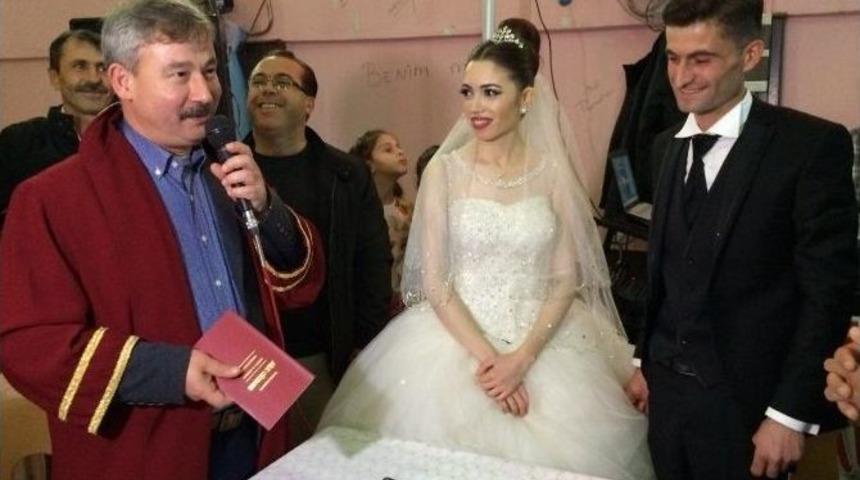 Başkan Yaralı&rsquo;dan Halitpaşa&rsquo;ya D&uuml;ğ&uuml;n Salonu M&uuml;jdesi