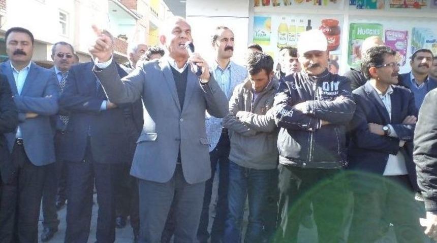 G&ouml;stericilerle G&uuml;venlik G&uuml;&ccedil;leri Arasında Gerginlik Yaşandı