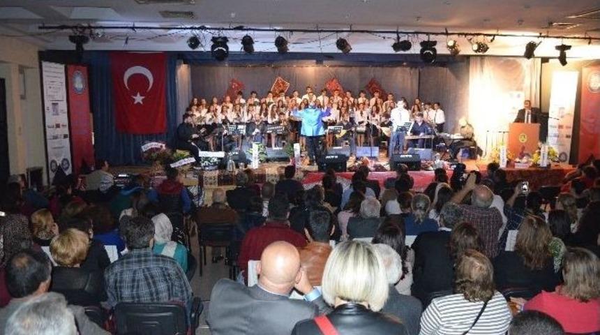 Sel&ccedil;uk&rsquo;ta Anadolu Lisesi &Ouml;ğrencilerinden Muhteşem Performans