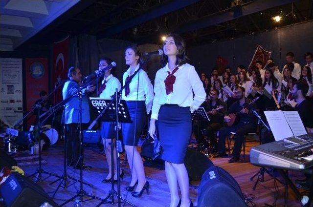 Selçuk’ta Anadolu Lisesi Öğrencilerinden Muhteşem Performans