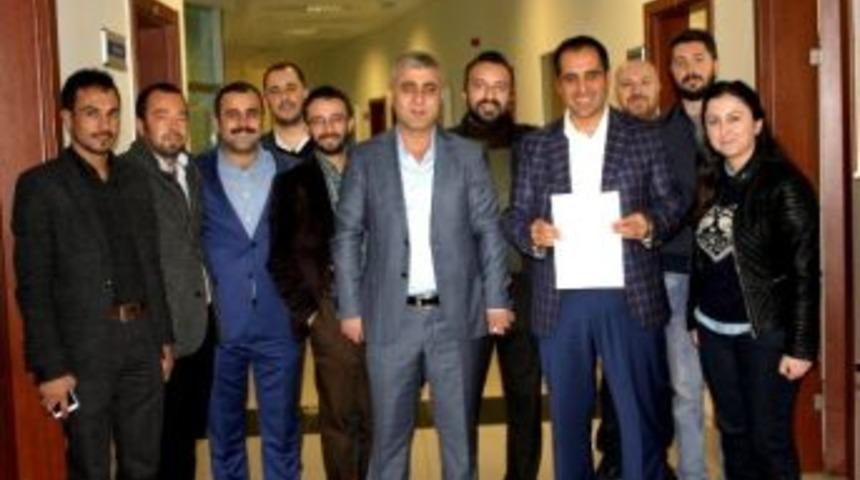 Ak Parti Mezitli İl&ccedil;e Başkanı Kıratlı Mazbatasını Aldı