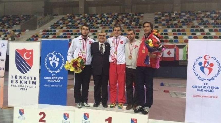 Eskrimde Altın Madalya Adıyaman&rsquo;ın