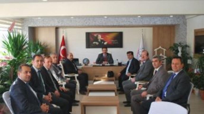 T&uuml;rk Eğitim-sen, &Ccedil;elik&rsquo;i Ziyaret Etti