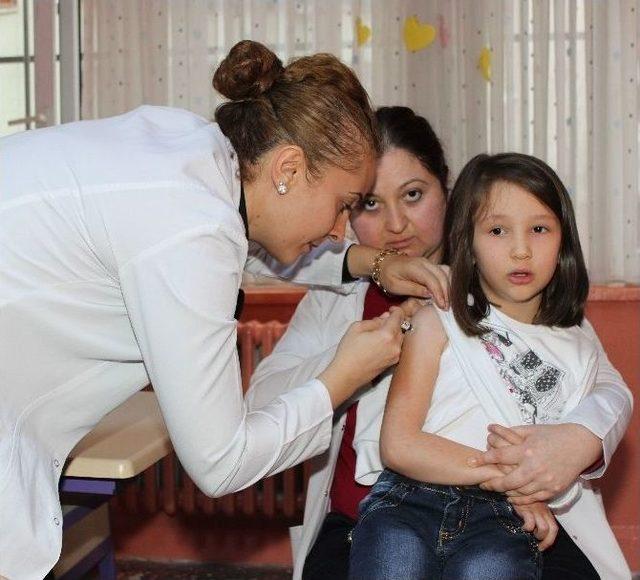 Görele’de Okullarda Aşı Mevsimi Başladı