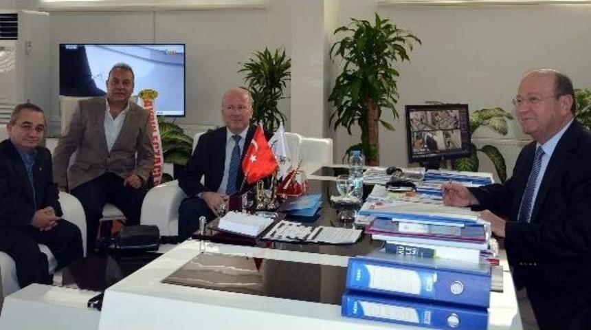 Aydınlı Eczacılardan, Başkan Özakcan’a Ziyaret