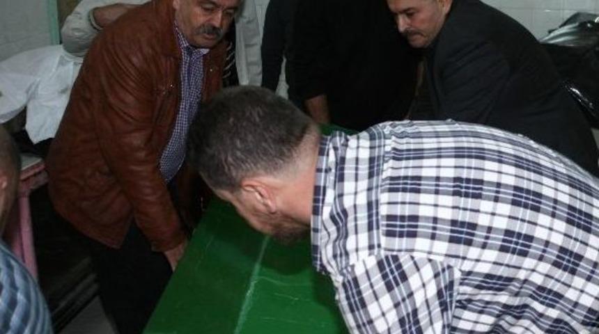 Adana&rsquo;da Avukat Ve Eşi &Ouml;ld&uuml;r&uuml;lm&uuml;ş Halde Bulundu