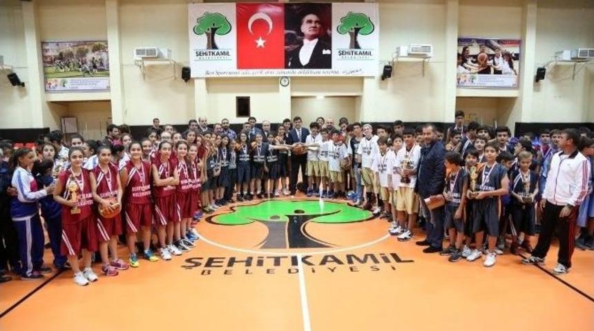 Şehitkamil&rsquo;de Basketbol Ş&ouml;leni Mutlu Sonla Bitti