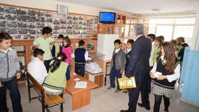 Sarıgöl Atatürk Ortaokulu’nda Seçim Heyecanı