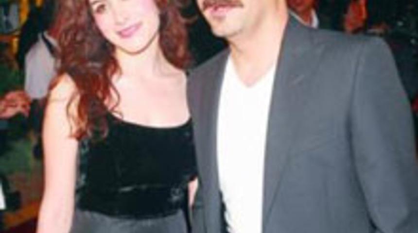 Yılmaz Erdoğan'ın Eşi Hamile!