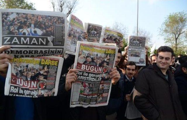 14 Aralık Operasyonlarını Kur'an Ve Zaman Gazetesi  Okuyarak Protesto Ettiler