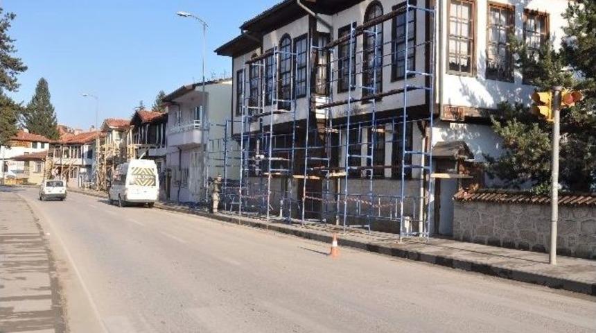 Kastamonu&rsquo;da Tarihi Konaklar Ayağa Kaldırılıyor