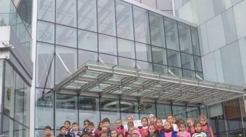 &ldquo;2015&rsquo;te 2015 Mutlu &Ccedil;ocuk&rdquo; Projesi