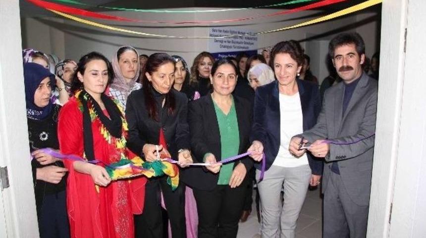 Sara Van Kadın Tekstil Ve Seramik At&ouml;lyesi A&ccedil;ıldı