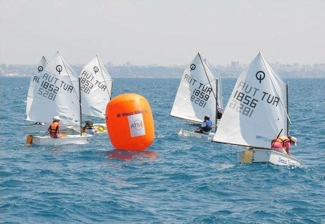 Atso’dan “cumhuriyet Kupası” Yelken Yarışları