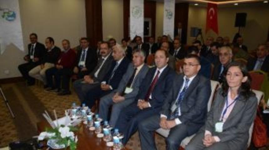 Biyo&ccedil;eşitlilik Ve Biyoka&ccedil;ak&ccedil;ılık &Ccedil;alıştayı Başladı