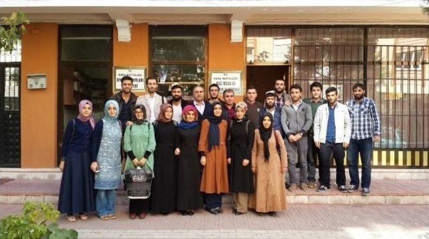 İstanbul İlahiyat &Ouml;ğrencileri Maden Şehidi Ailelerini Ziyaret Etti