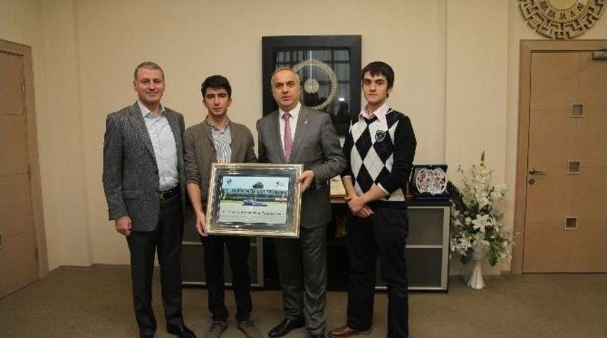 Başkan K&ouml;semusul: &ldquo;yerli Oto İ&ccedil;in Gen&ccedil; Babayiğitleri Bulduk&rdquo;