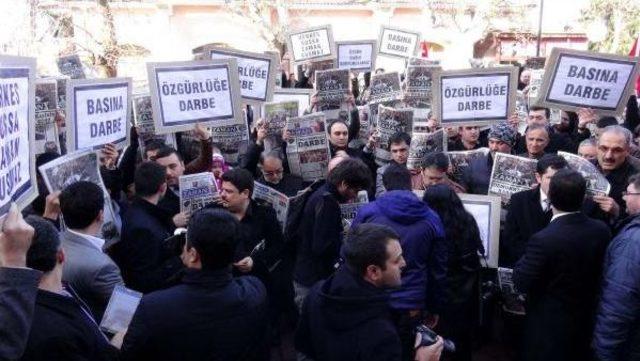 Adliye Önünde 1 Saat 'basına Özgürlük' Nöbeti