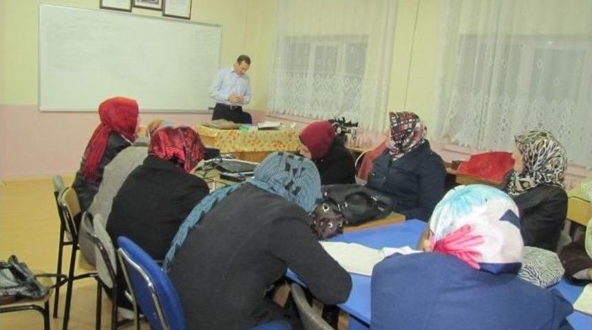 Hisarcık&rsquo;ta Bayanlara Y&ouml;nelik Arap&ccedil;a Kursu A&ccedil;ıldı