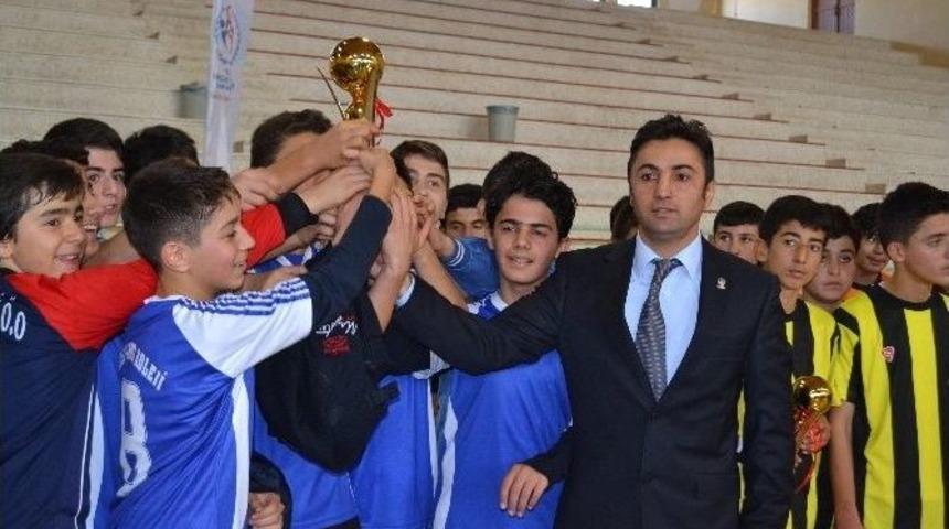 Futsal Turnuvasında Kupalar Sahiplerini Buldu
