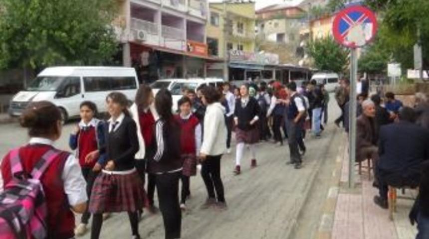 Kulp&rsquo;ta İkili Eğitim Protestosu