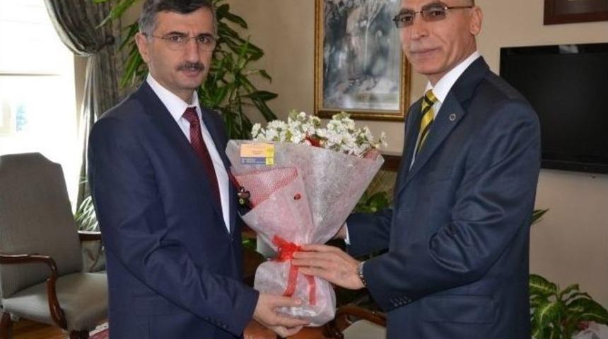 Manisa Ptt&rsquo;den Vali Bektaş&rsquo;a Ziyaret