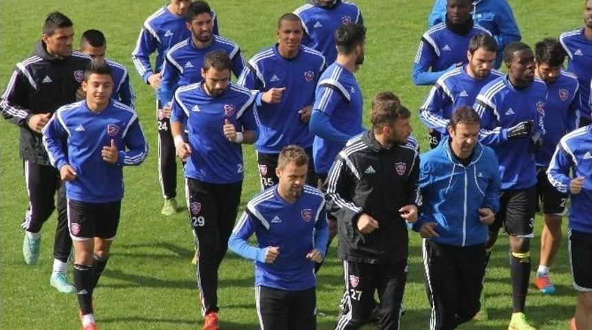 Kardemir Karab&uuml;kspor, Akhisar Belediyespor Ma&ccedil;ı Hazırlıklarını Tamamladı