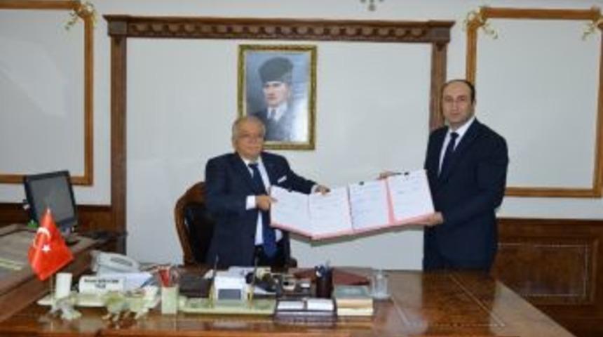 Tanap Projesi Kapsamında Köylerin İçme Suyu Şebeke Hatları Yenilenecek