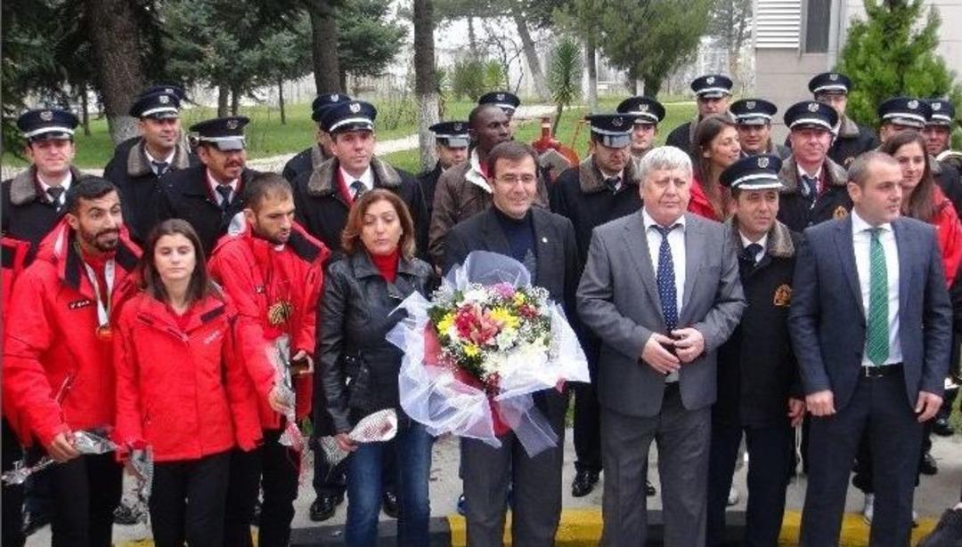 Milli Sporculara Kapıkule&rsquo;de Karşılama