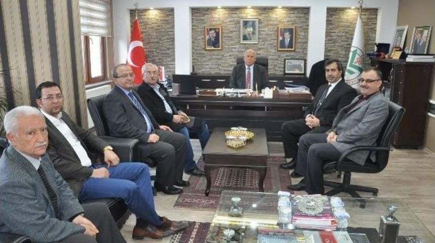 Ysk &Uuml;yeleri Dursunbey Belediyesini Ziyaret Etti