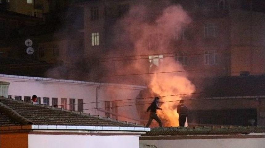 Kocaeli&rsquo;de Cezaevinde İsyan S&uuml;r&uuml;yor