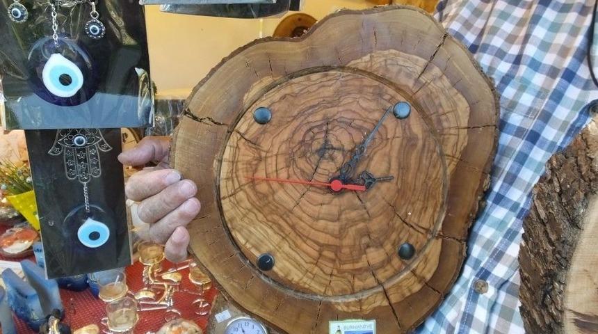 Burhaniye&rsquo;de Zeytin Odunları Hediyelik Eşya Oldu