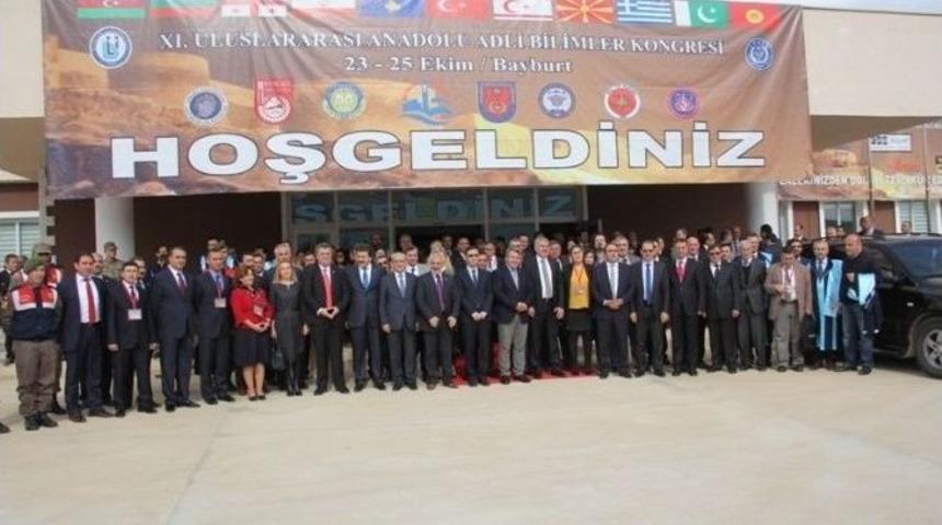 Bayburt &Uuml;niversitesi Akademik Yılı T&ouml;renle A&ccedil;ıldı