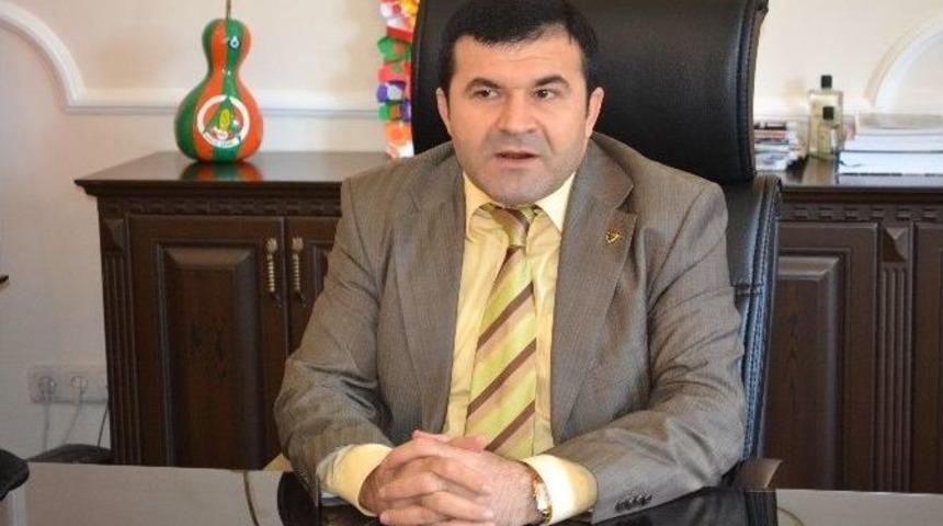 Müstehcen Fıkraya Sinirlenen Kaymakam Programı Terk Etti