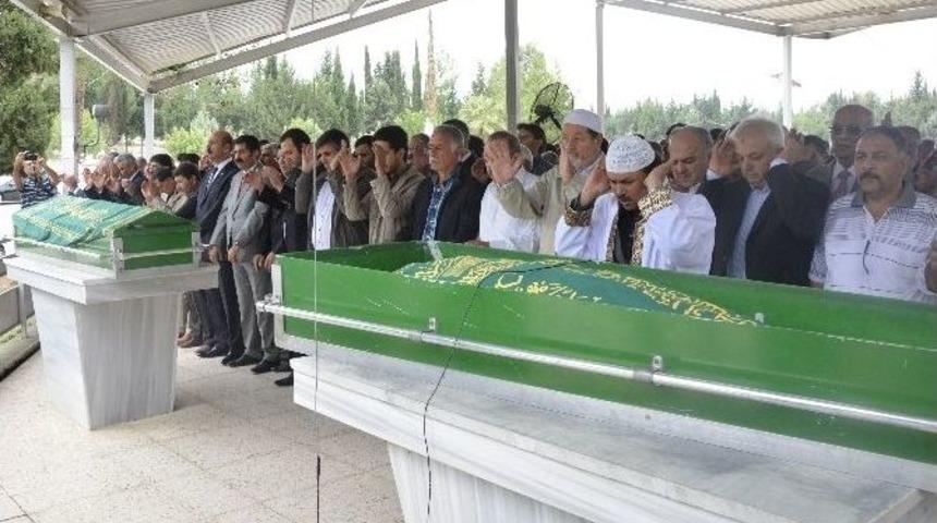 Avukat Ve Eşi Toprağa Verildi