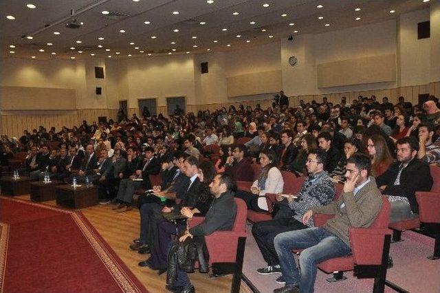 Prof. Dr. Hüseyin Hatemi Erciyes Üniversitesi Hukuk Fakültesi Öğrencileriyle Panelde Biraraya Geldi