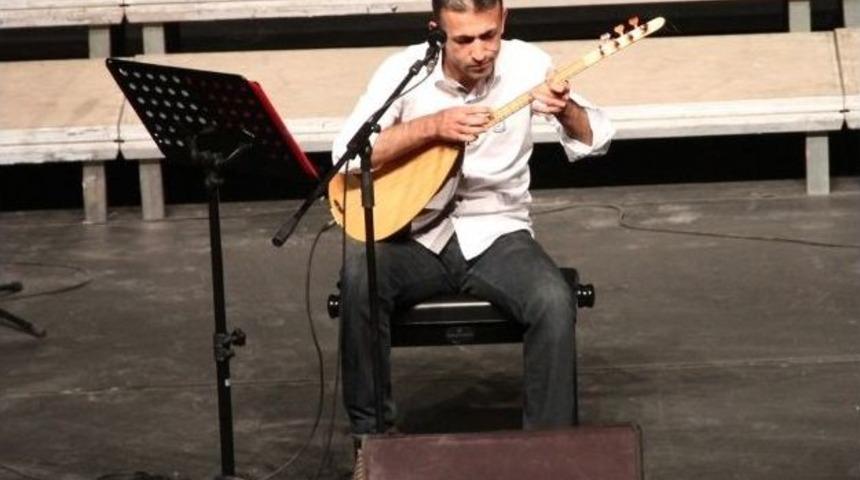 Pa&uuml; D&uuml;nya T&uuml;rk&uuml;leri Grubu&rsquo;ndan Konser