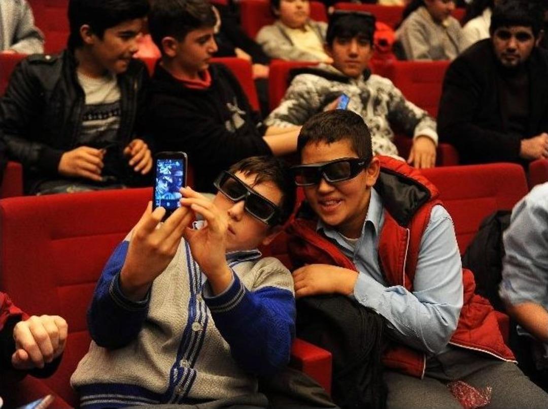 3d Eğitim İle Okula D&ouml;necekler