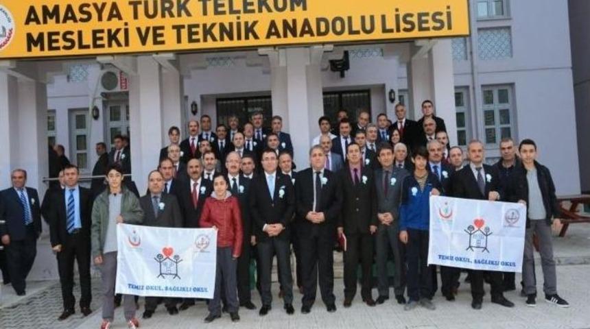 Amasya&rsquo;da 30 Okula Beyaz Bayrak