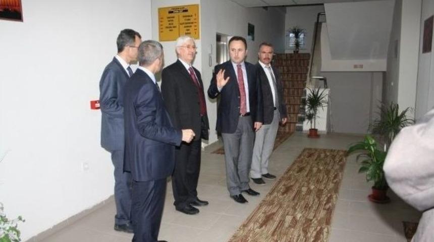 Coşkun Esen, Aslanapa&rsquo;daki Okulları İnceledi