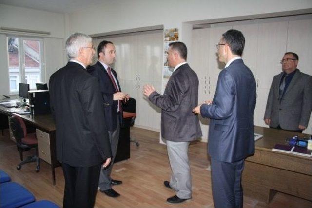 Coşkun Esen, Aslanapa&rsquo;daki Okulları İnceledi 1